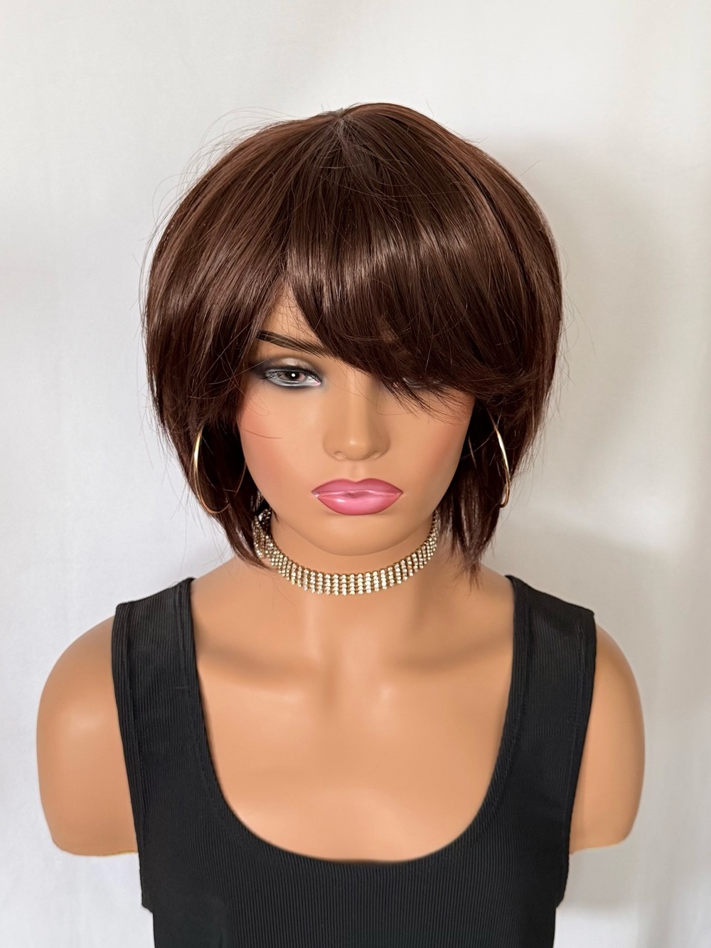So Classic is this Pretty “Put On & Go” Brown 🤎 Synthetic Wig-Daily Wear/Events